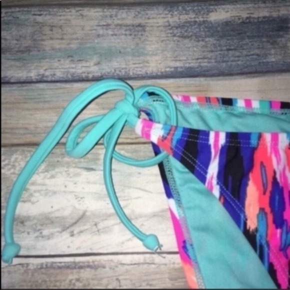 Xhilaration Bikini Bottoms - Picture 4 of 5